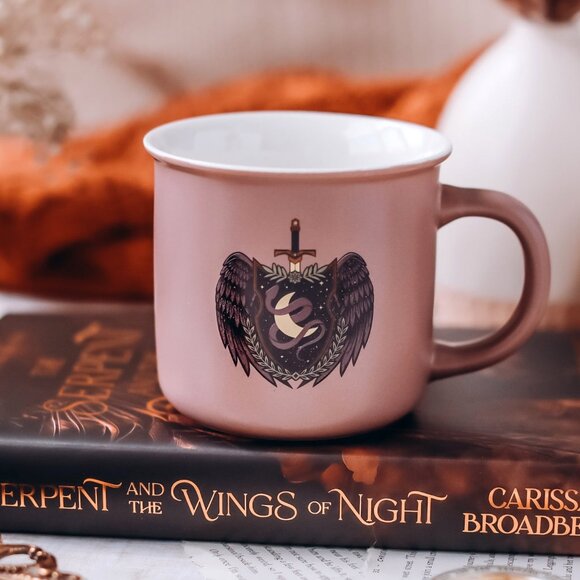 The bookish box Other - The serpent and the wings of night campfire mug